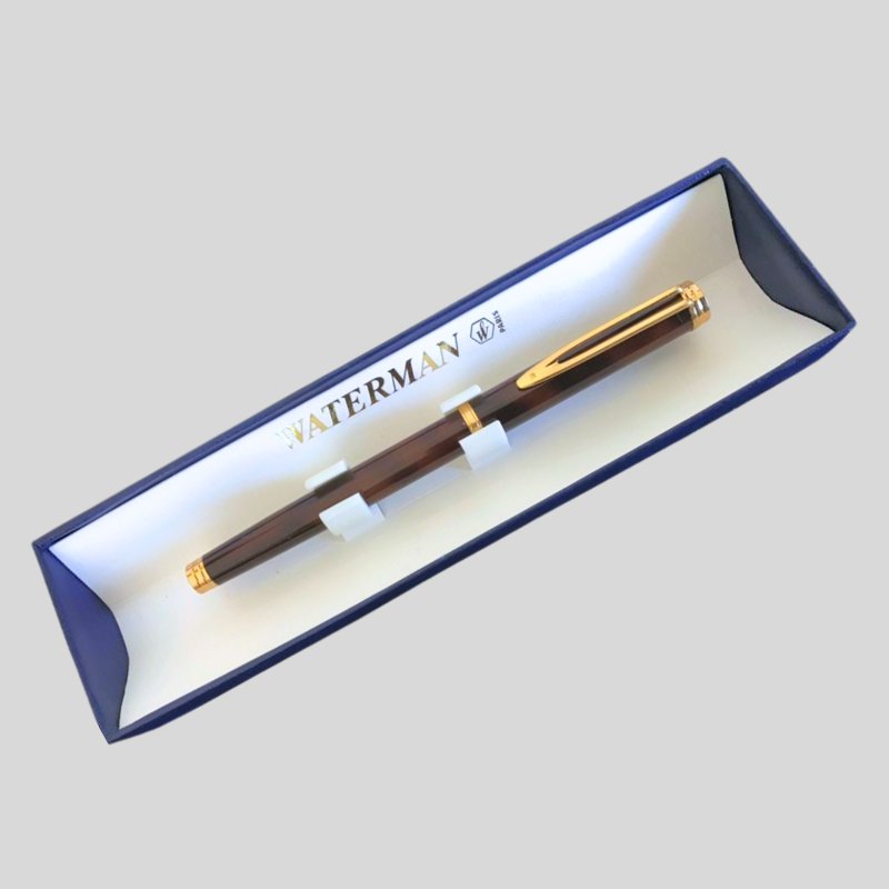 Vintage Boxed Waterman Pen with 18CT Gold Nib